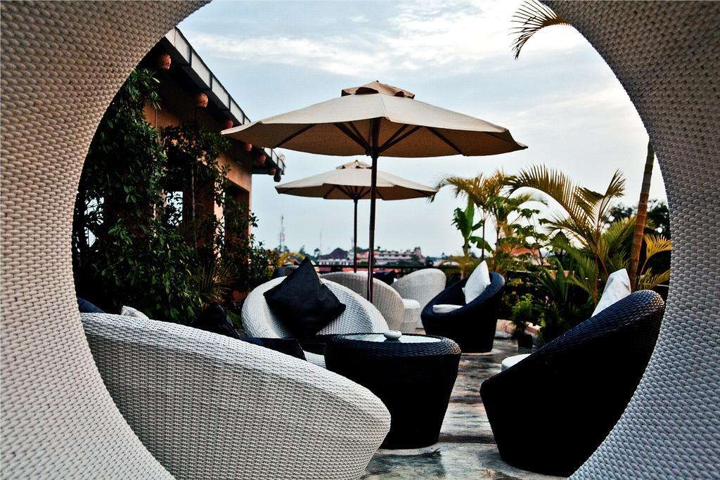 Jk Resident Hotel Siem Reap Bagian luar foto