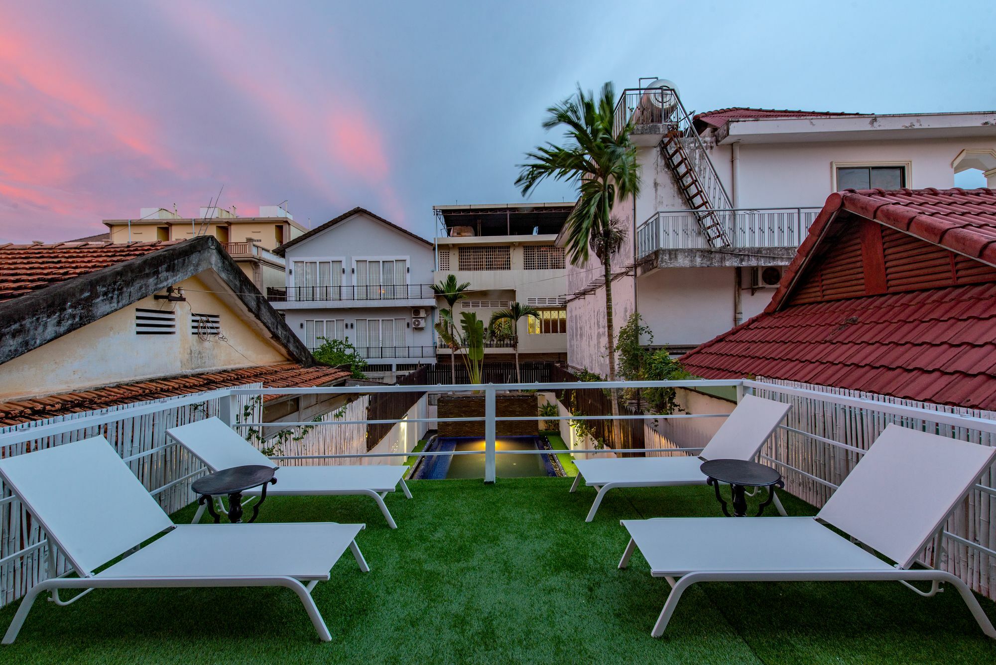 Jk Resident Hotel Siem Reap Bagian luar foto